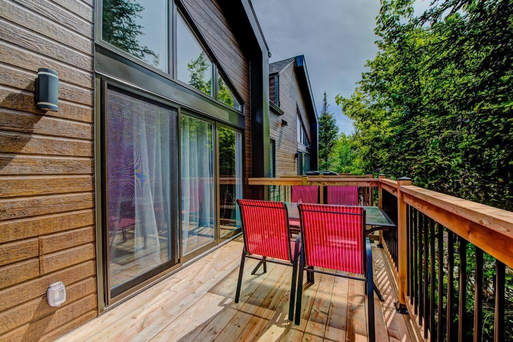 Nouveau - Chalet Moderne - Spa, Piscine & Sauna! Pont-Rouge Extérieur photo